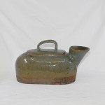 Antike Nachtflasche mit Seladon Glasur